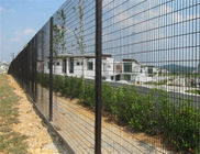 Chiều cao thiết kế 2,5m Dây lưới Hàng rào Rolls Độ bền kéo cao và Bảo vệ an toàn
