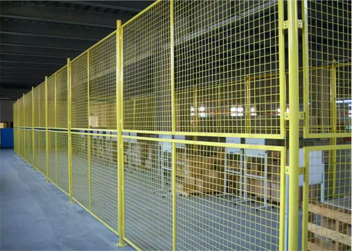 Loại khung Hàng rào lưới mạ kẽm Chiều cao 2,2m Màu vàng / xanh