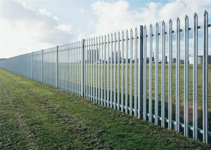 Q235 Hàng rào bằng thép mạ kẽm nặng được lắp ráp dễ dàng